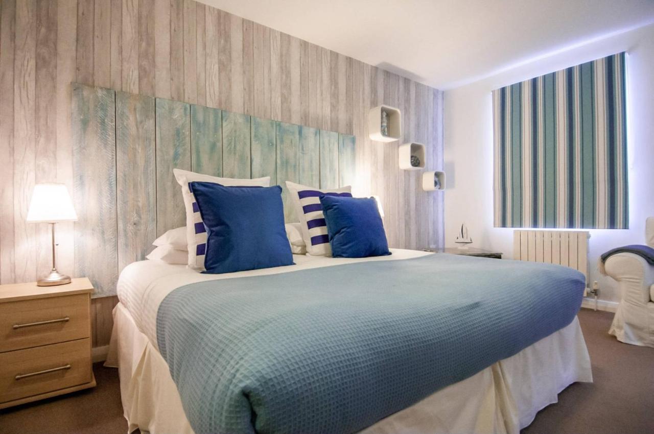 Driftwood Inn Saint Saviour Bagian luar foto