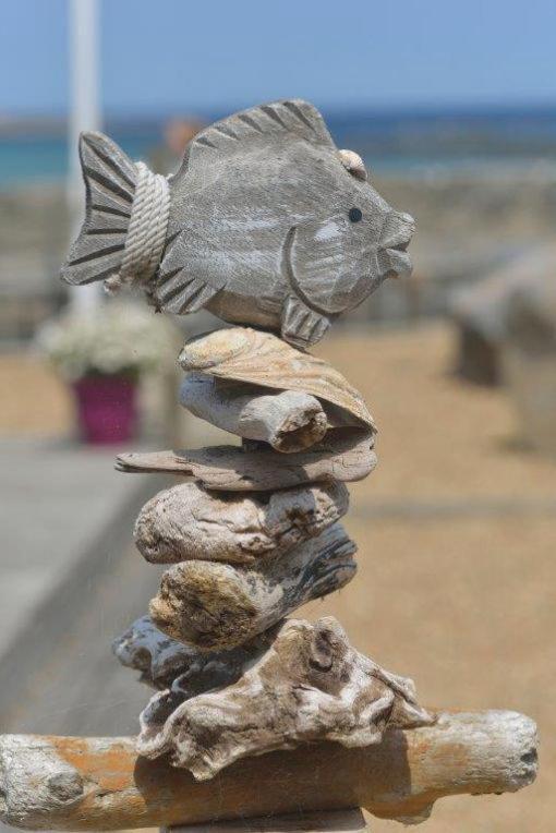 Driftwood Inn Saint Saviour Bagian luar foto