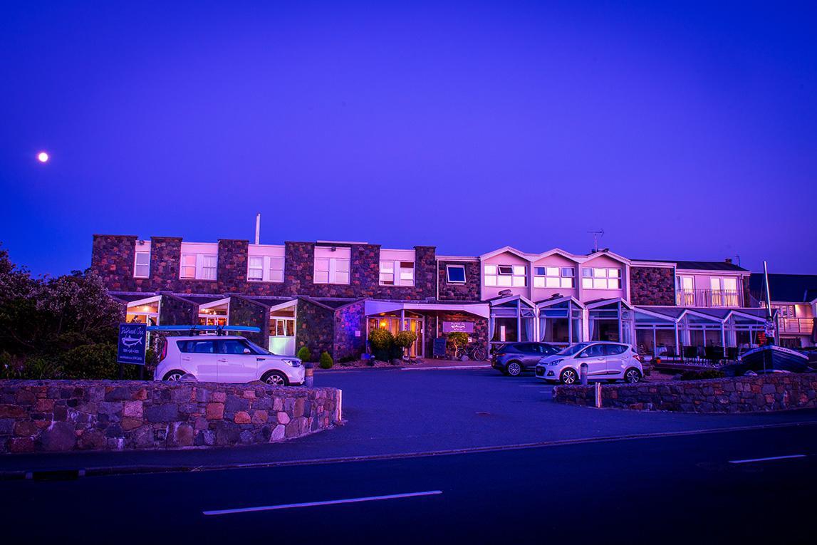 Driftwood Inn Saint Saviour Bagian luar foto